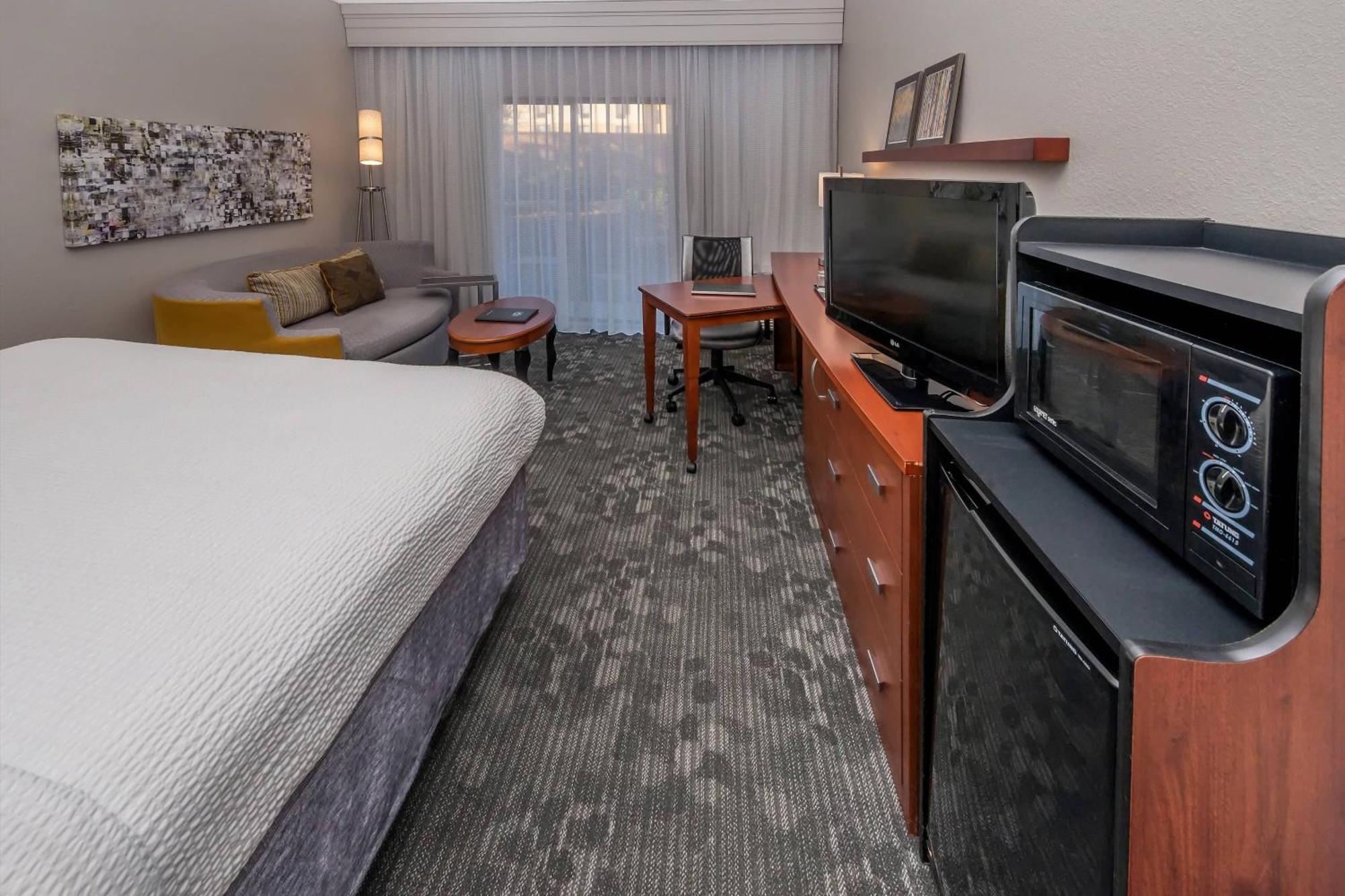 Courtyard By Marriott Città di Panama Esterno foto
