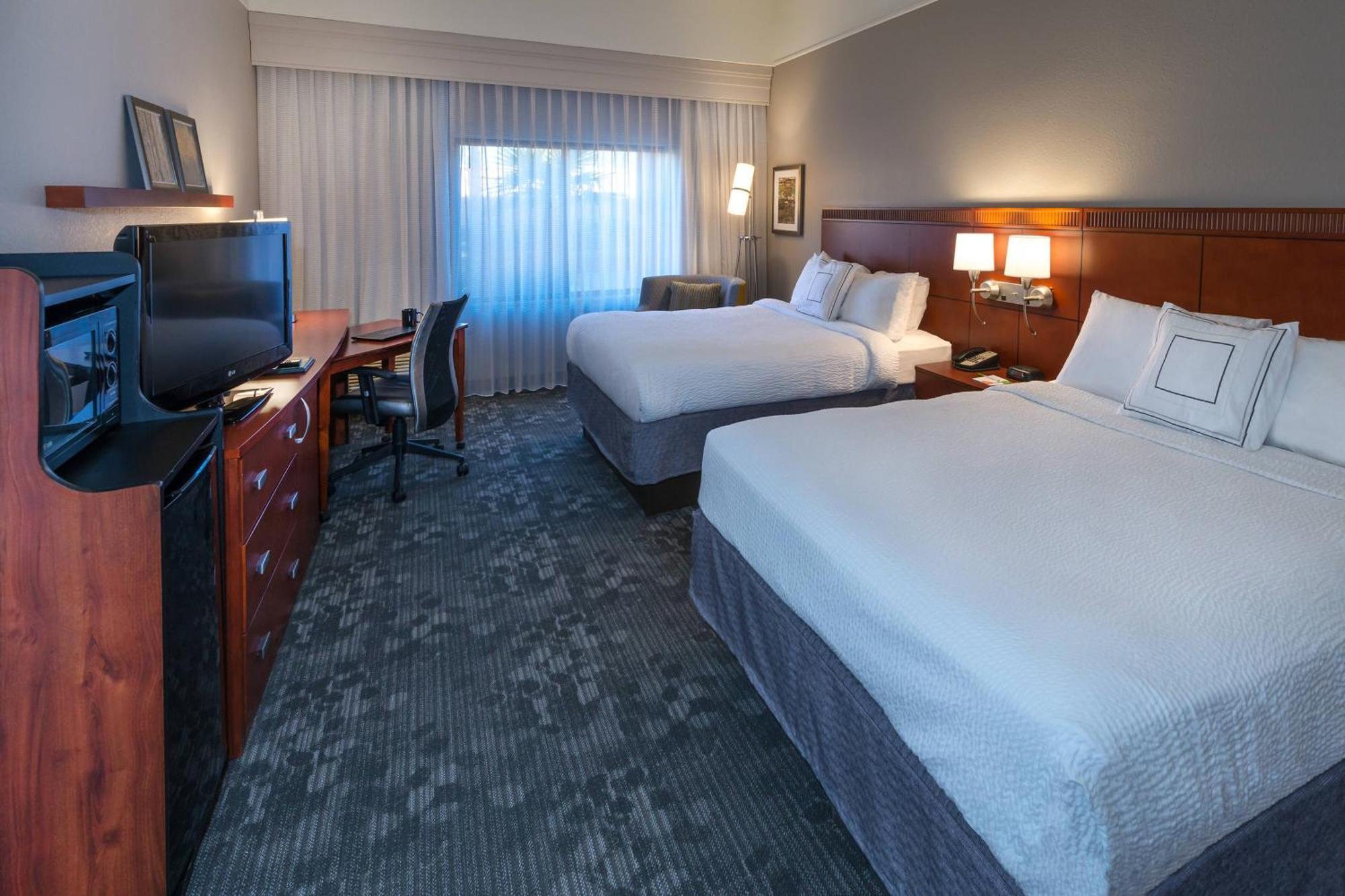 Courtyard By Marriott Città di Panama Esterno foto